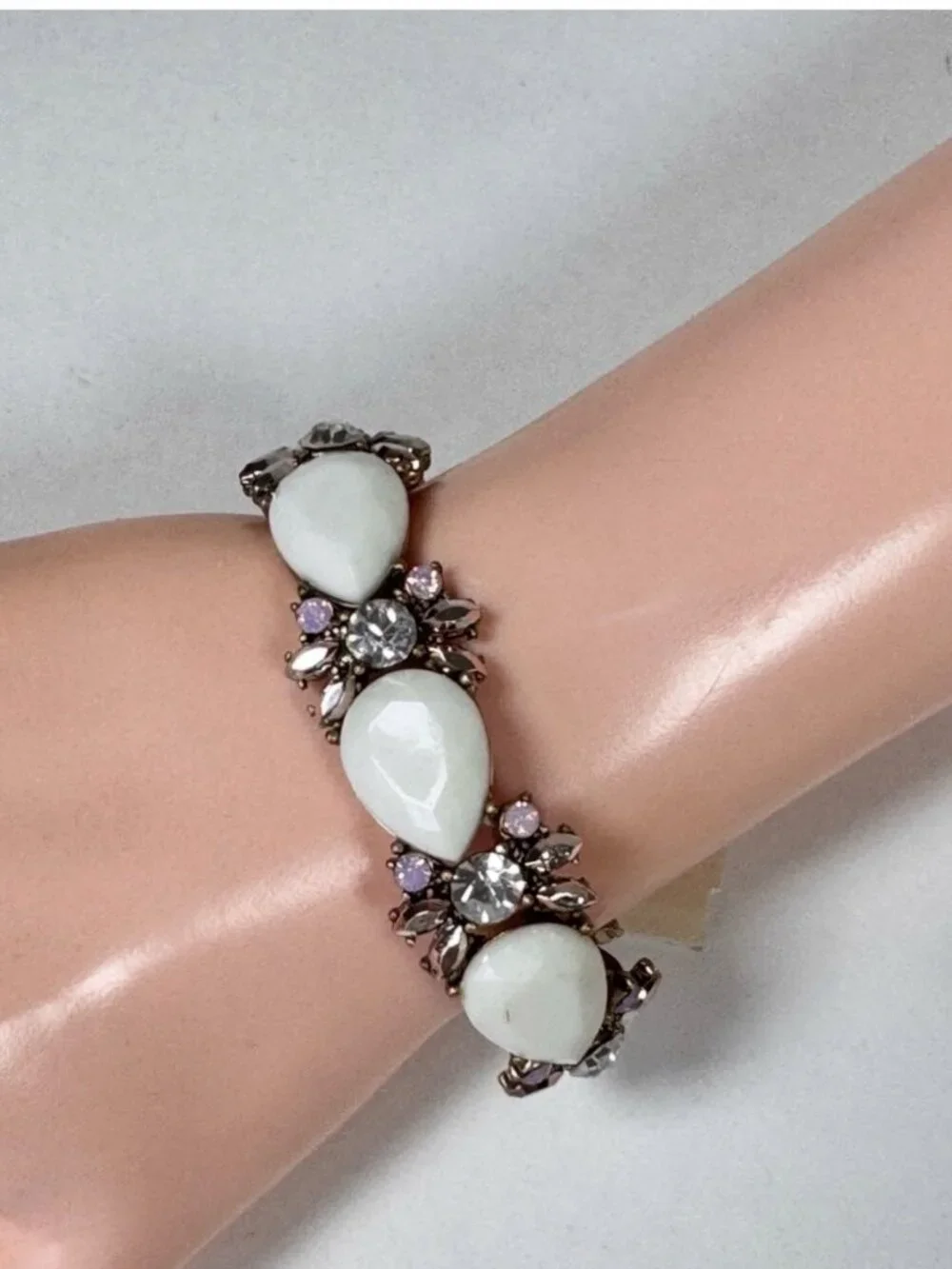 Olivia Welles 14k gold